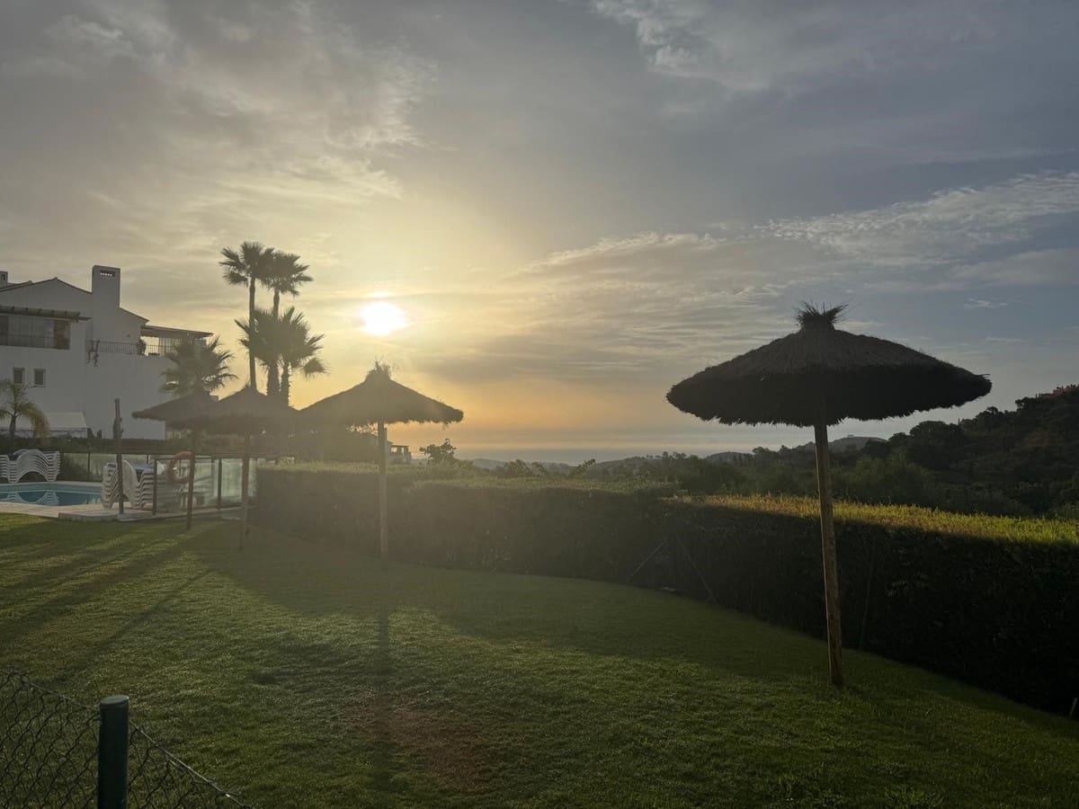 3 Zimmer Apartment zu verkaufen in La Mairena mit Pool Garage - 375.000 € (Ref: 9805623)