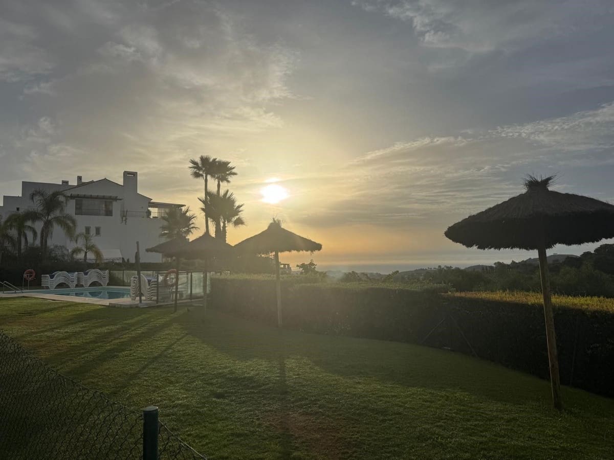 3 Zimmer Apartment zu verkaufen in La Mairena mit Pool Garage - 375.000 € (Ref: 9805623)