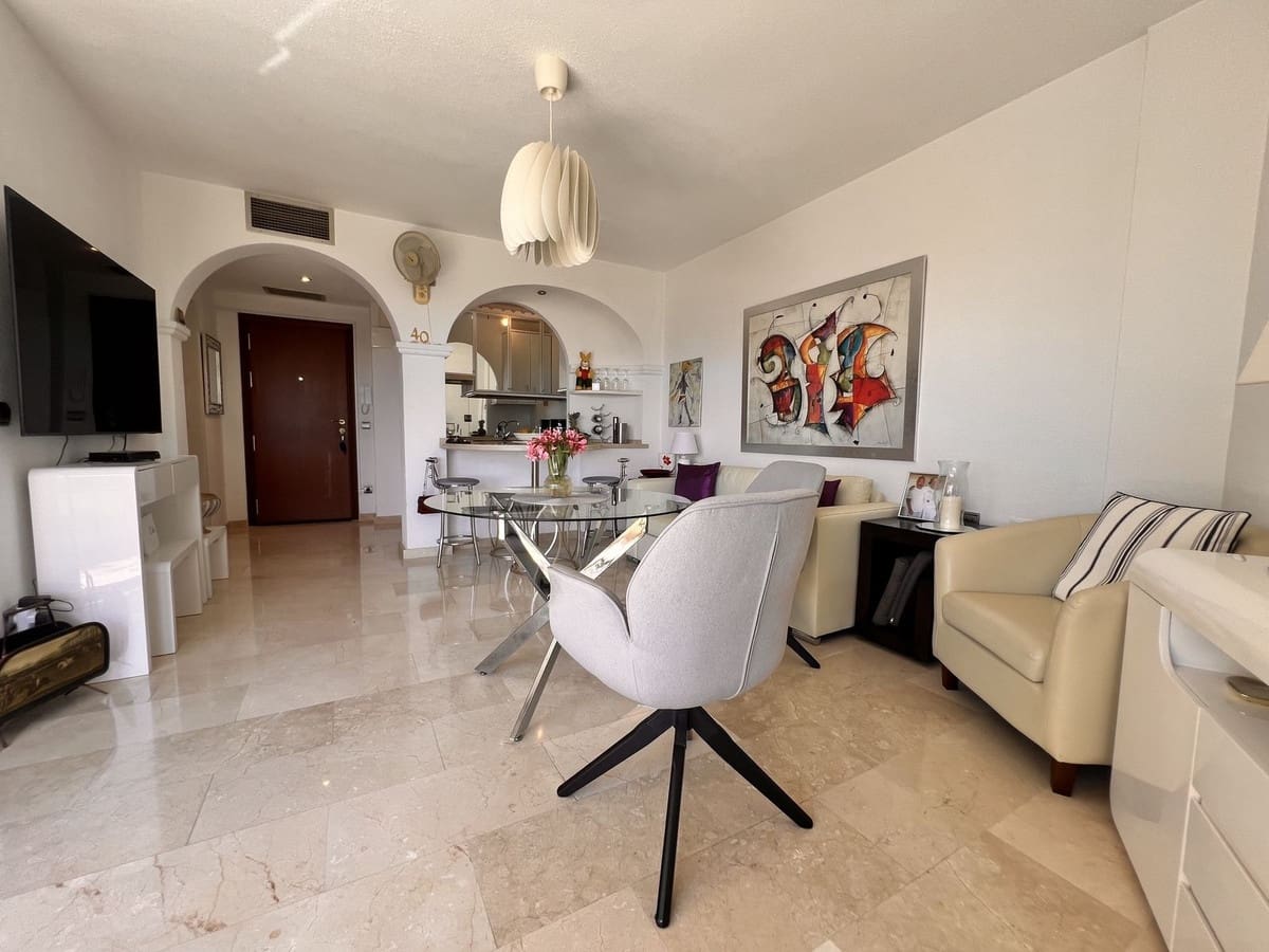 1 sovrum Lägenhet till salu i Estepona med pool garage - 230 000 € (Ref: 9816558)