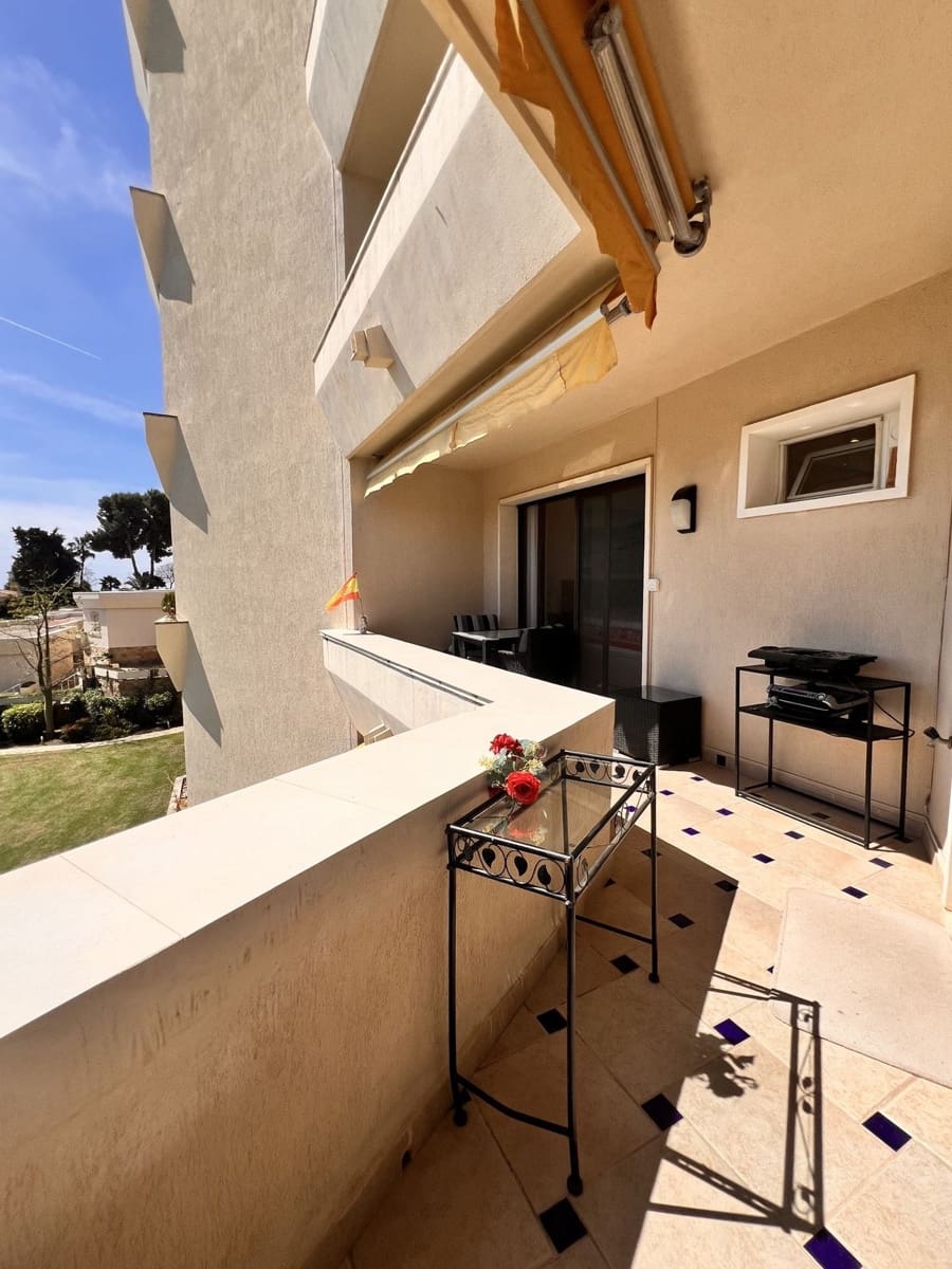 1 sovrum Lägenhet till salu i Estepona med pool garage - 230 000 € (Ref: 9816558)