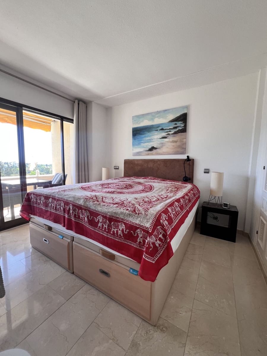 1 sovrum Lägenhet till salu i Estepona med pool garage - 230 000 € (Ref: 9816558)