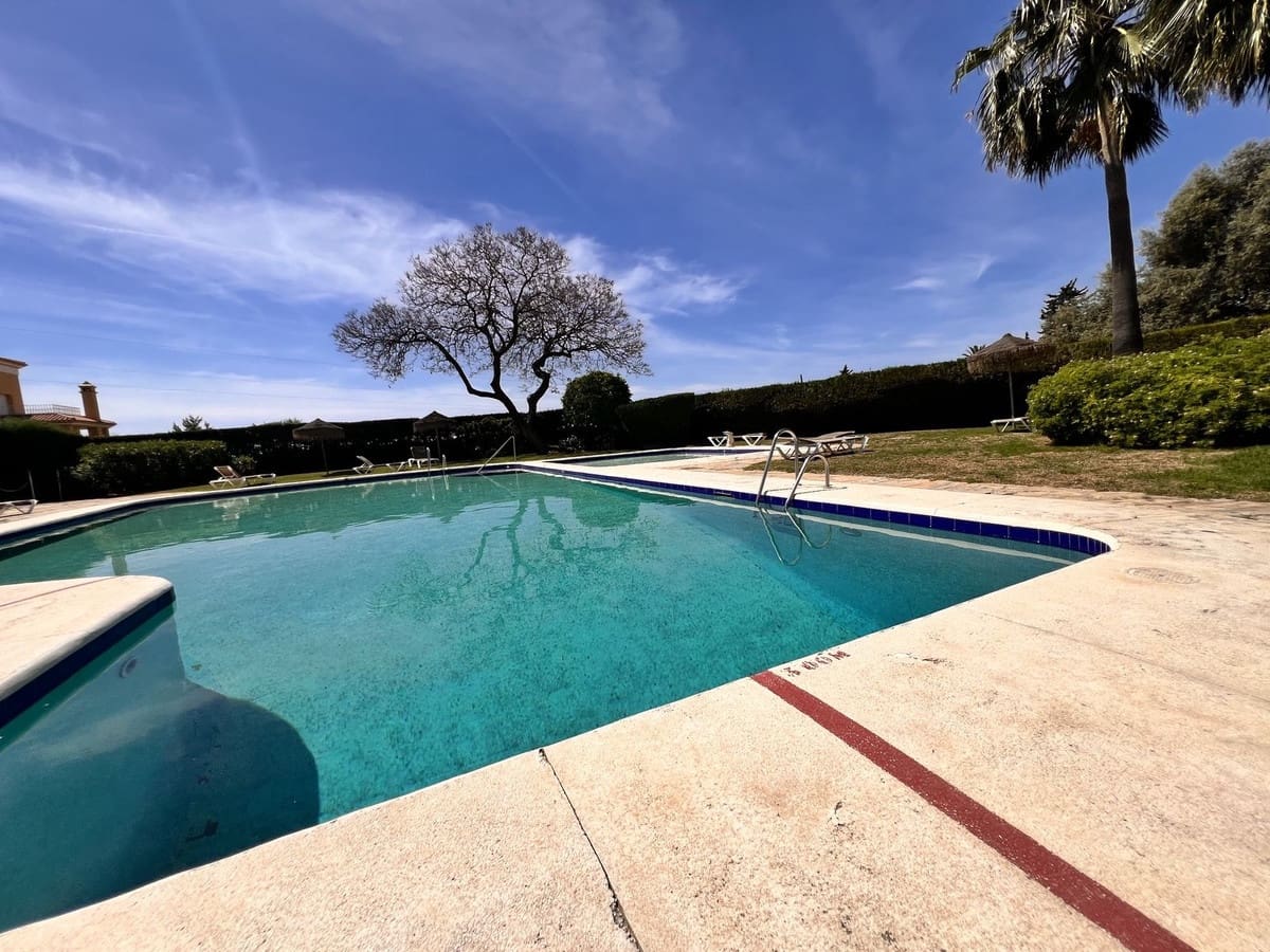 1 sovrum Lägenhet till salu i Estepona med pool garage - 230 000 € (Ref: 9816558)