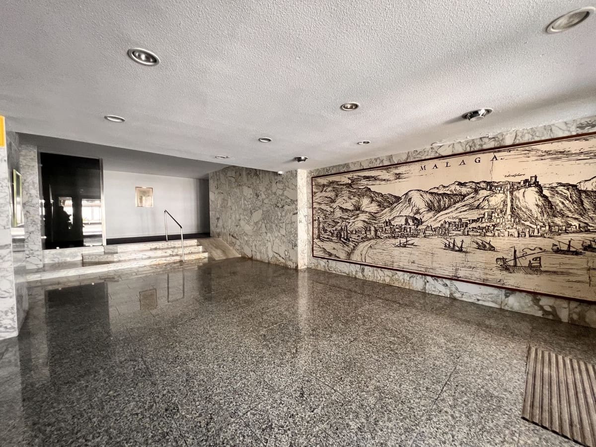 1 sovrum Lägenhet till salu i Estepona med pool garage - 230 000 € (Ref: 9816558)