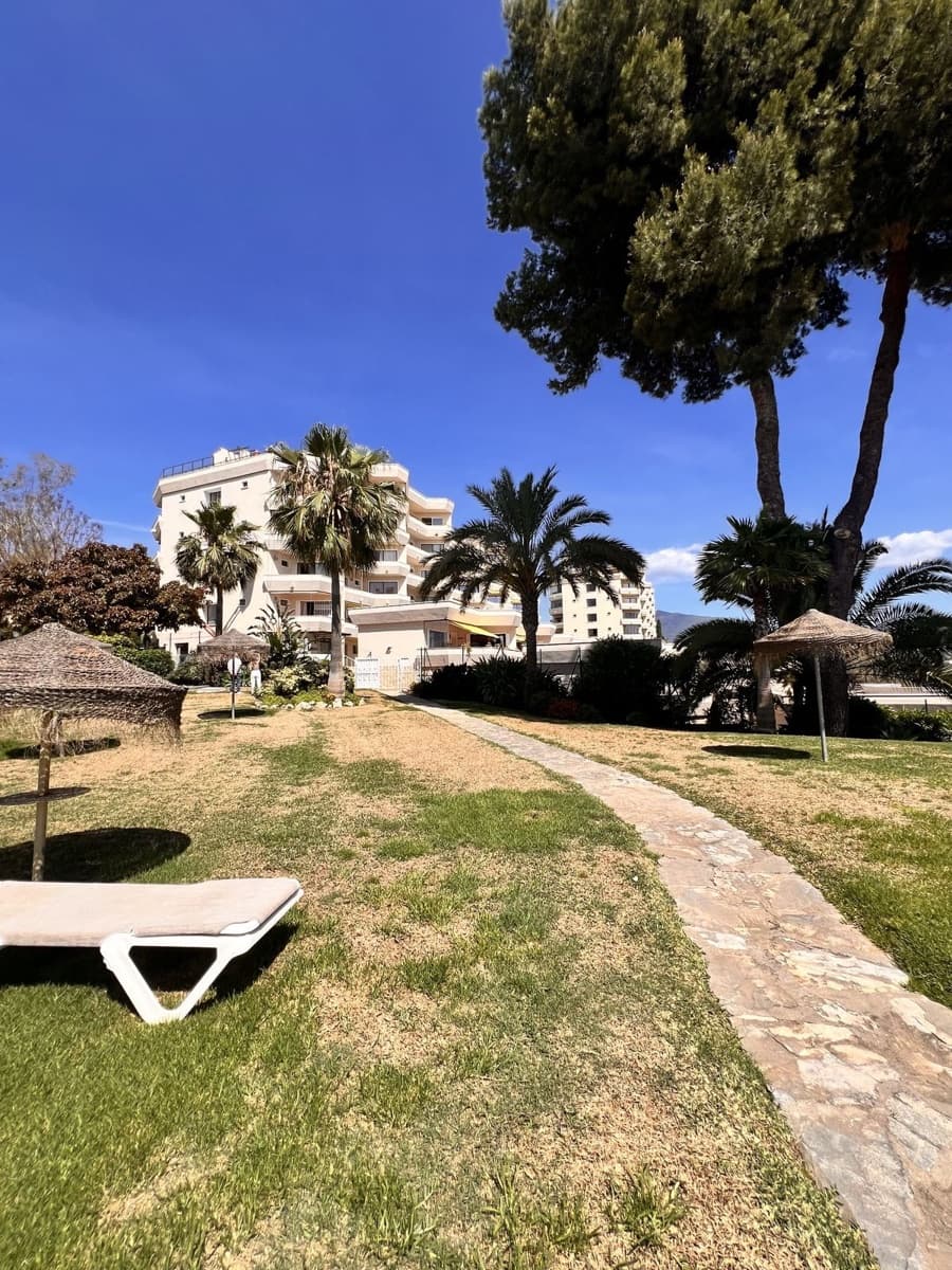 1 sovrum Lägenhet till salu i Estepona med pool garage - 230 000 € (Ref: 9816558)