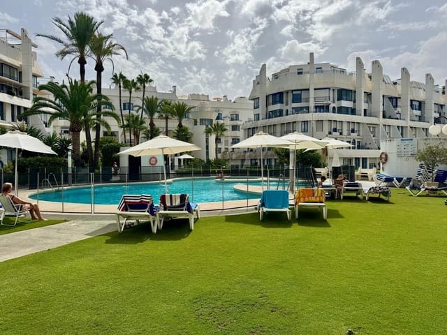2 makuuhuone Huoneisto myytävänä paikassa Marbella mukana uima-altaan 
autotalli - 770 000 € (Ref: 9911580)