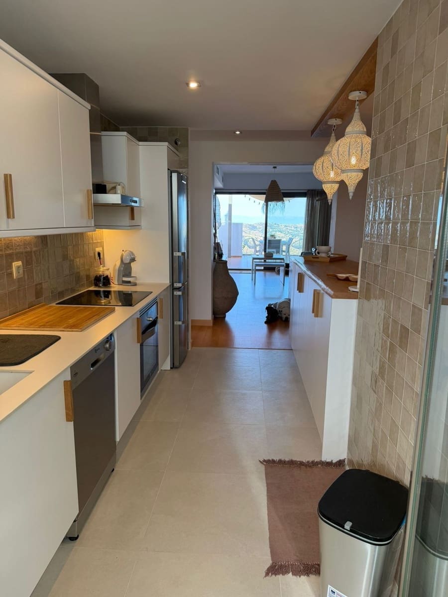 2 slaapkamer Appartement te koop in La Cala de Mijas met zwembad garage - € 550.000 (Ref: 9958698)