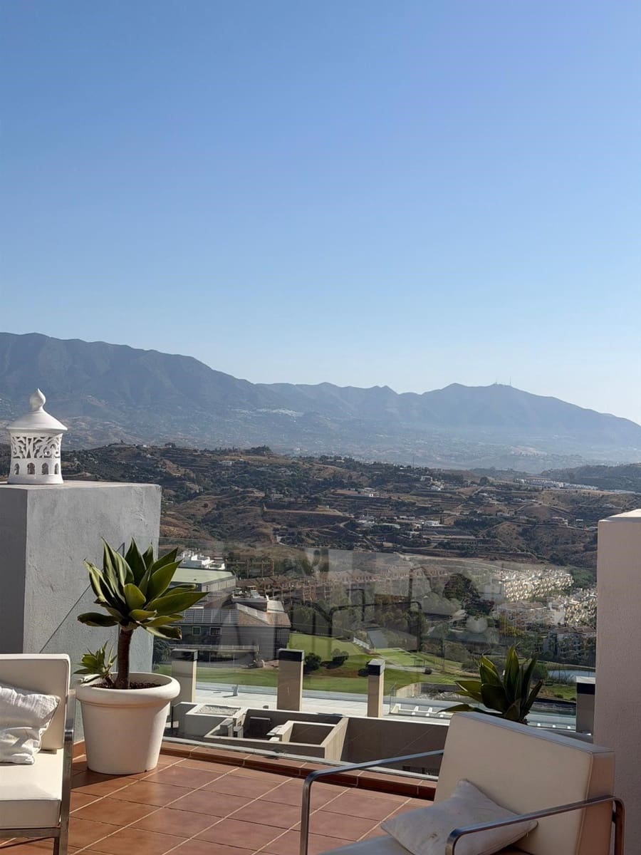 2 slaapkamer Appartement te koop in La Cala de Mijas met zwembad garage - € 550.000 (Ref: 9958698)