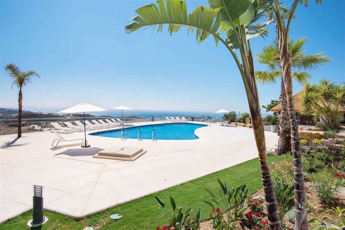 2 slaapkamer Appartement te koop in La Cala de Mijas met zwembad garage - € 550.000 (Ref: 9958698)