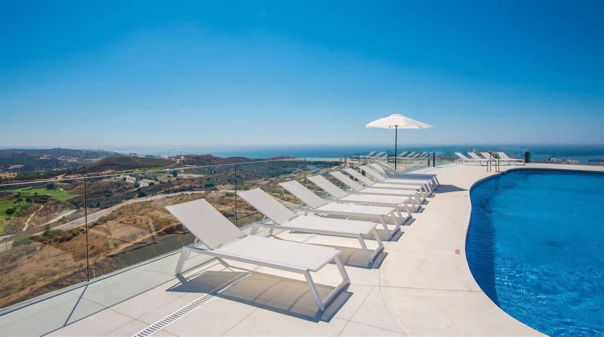 2 slaapkamer Appartement te koop in La Cala de Mijas met zwembad garage - € 550.000 (Ref: 9958698)