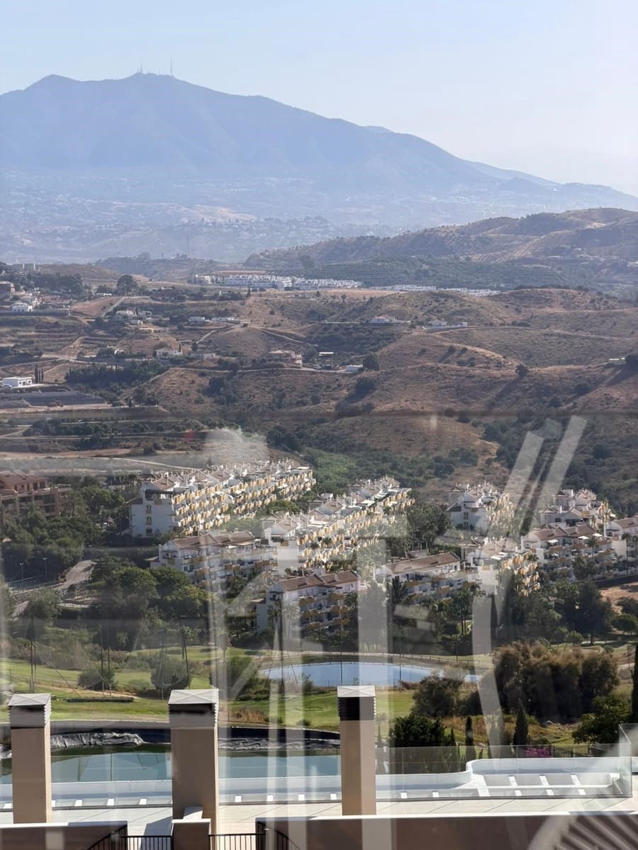 2 slaapkamer Appartement te koop in La Cala de Mijas met zwembad garage - € 550.000 (Ref: 9958698)
