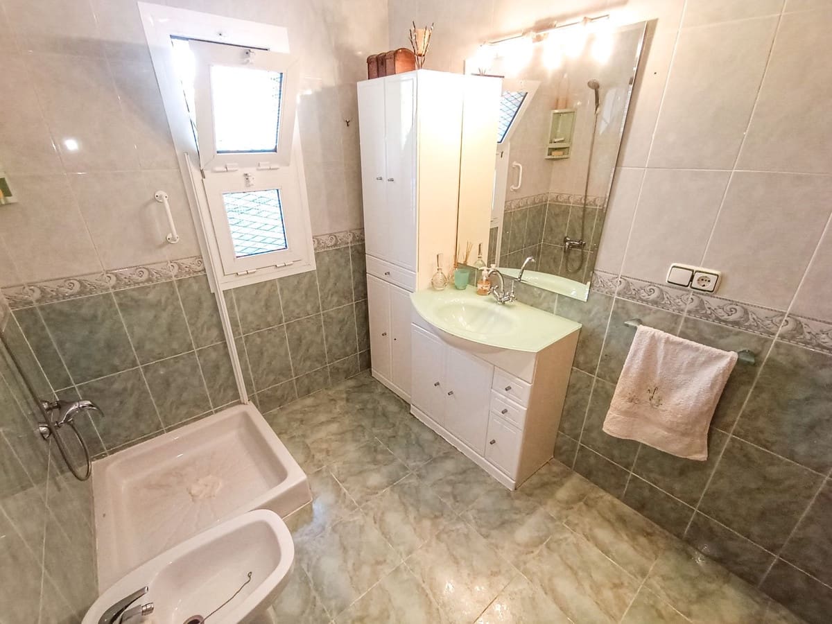 6 soveværelse Villa til salg i Alhaurin de la Torre - € 794.000 (Ref: 8664447)