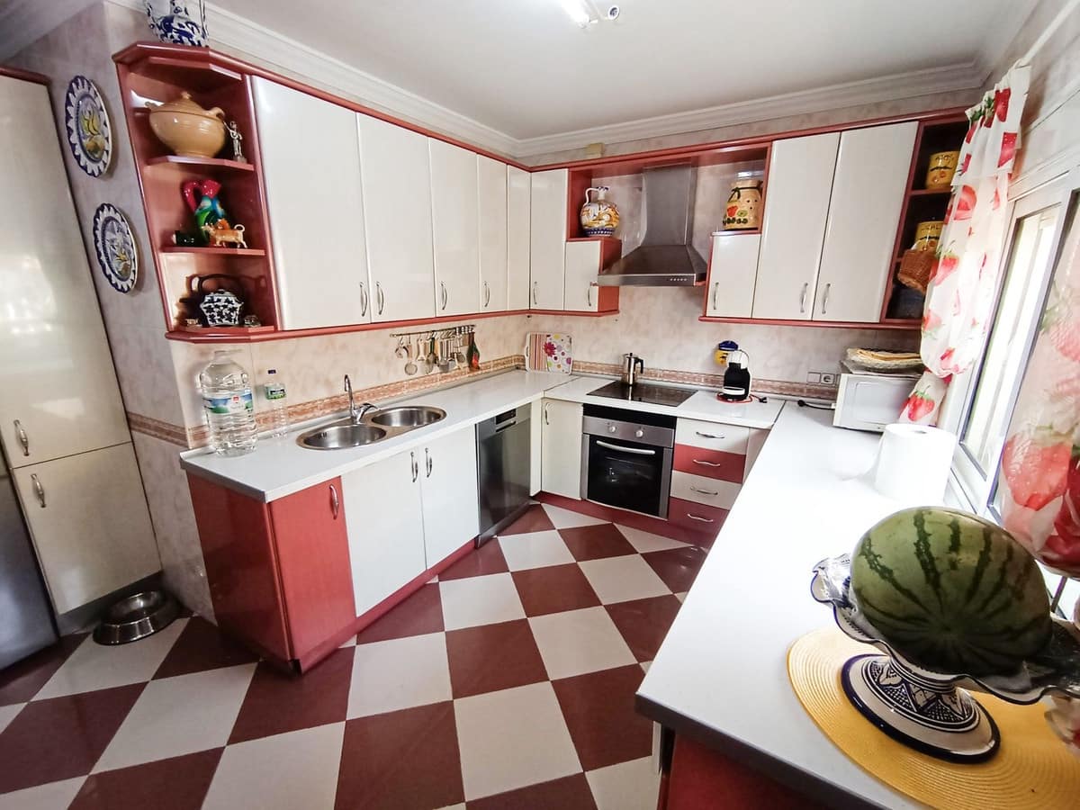 6 soveværelse Villa til salg i Alhaurin de la Torre - € 794.000 (Ref: 8664447)