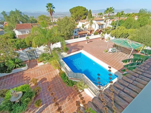 6 soveværelse Villa til salg i Alhaurín de la Torre - € 794.000 (Ref: 8664447)