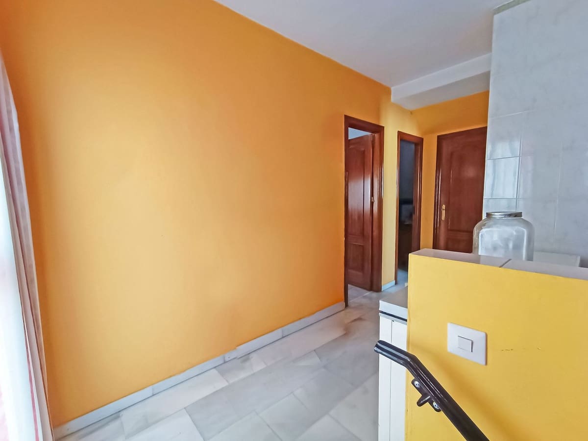 6 bedroom Villa for sale in La Cala de Mijas - € 796,000 (Ref: 8664448)