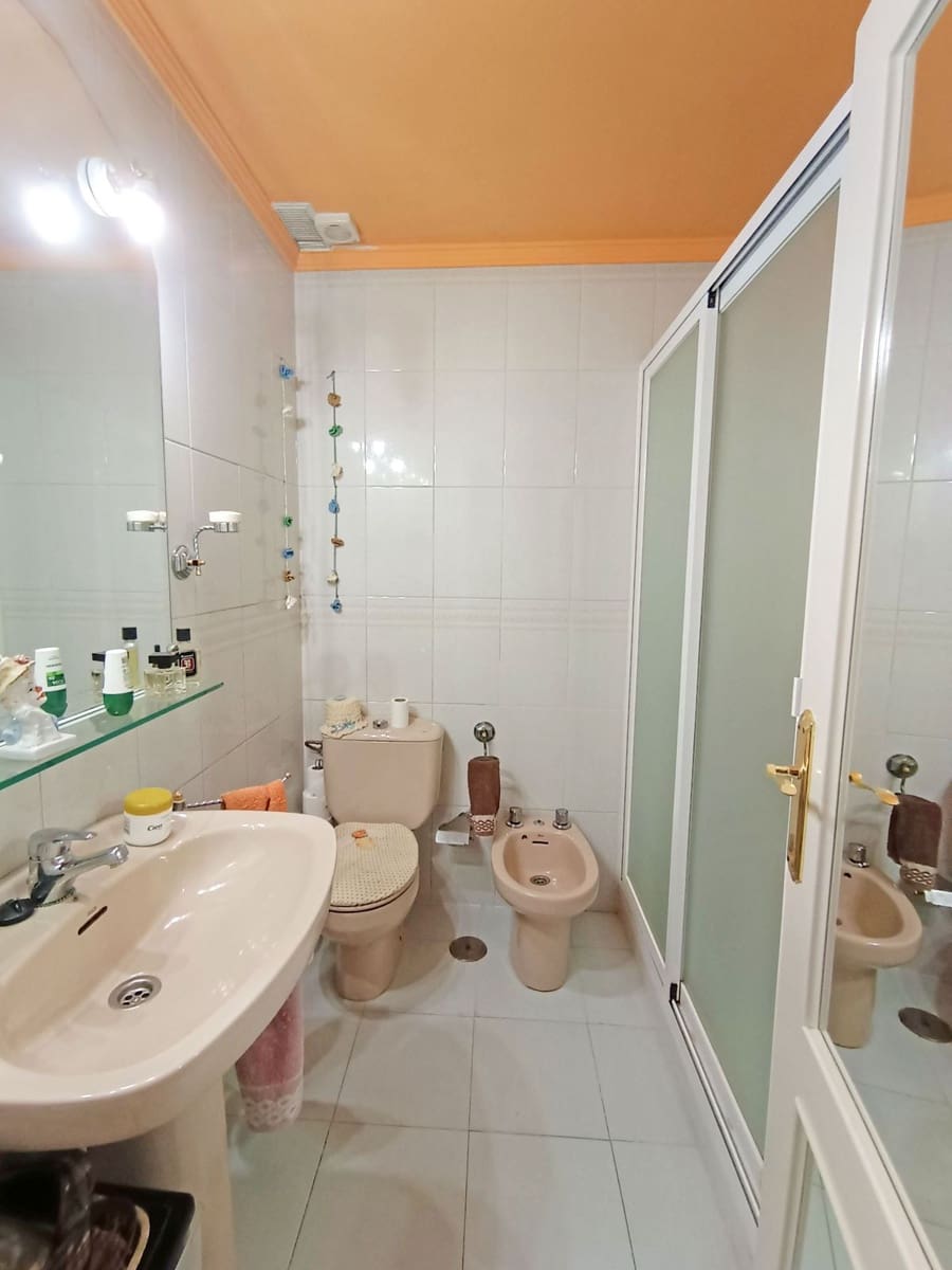 6 bedroom Villa for sale in La Cala de Mijas - € 796,000 (Ref: 8664448)