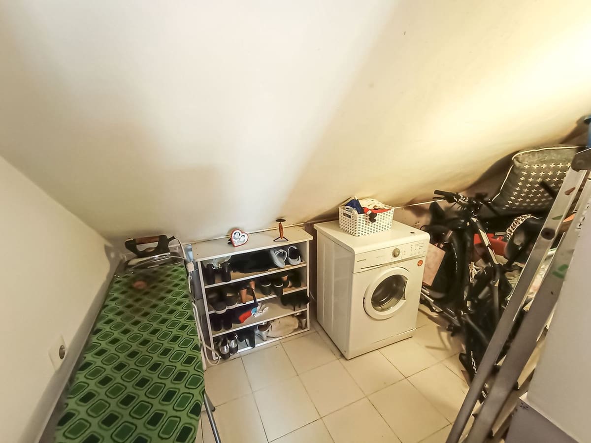 6 bedroom Villa for sale in La Cala de Mijas - € 796,000 (Ref: 8664448)