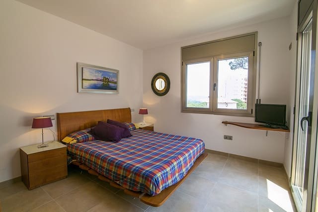 5 camera da letto Villa in vendita in Pals con piscina garage - 325.000 € (Rif: 4664552)
