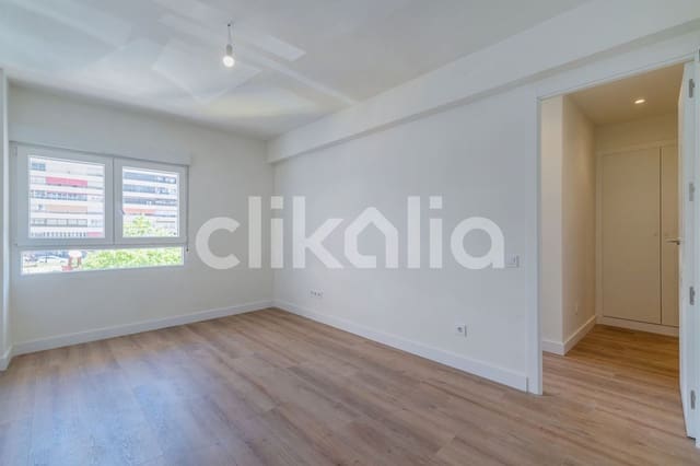 2 soveværelse Lejlighed til salg i Peñagrande, Madrid by - € 379.000 (Ref: 8930761)