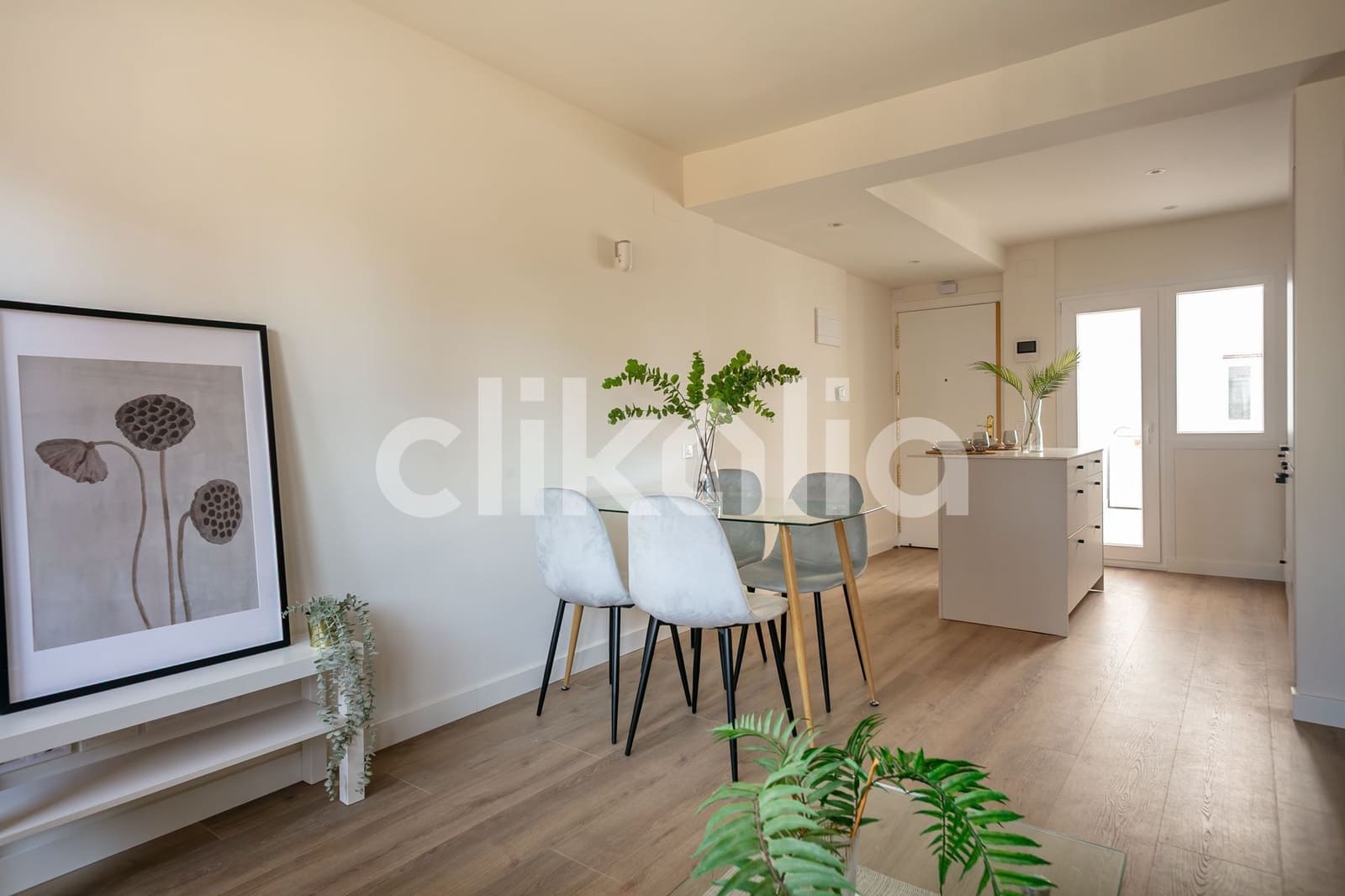 3 soveværelse Lejlighed til salg i Madrid by - € 540.000 (Ref: 8930765)