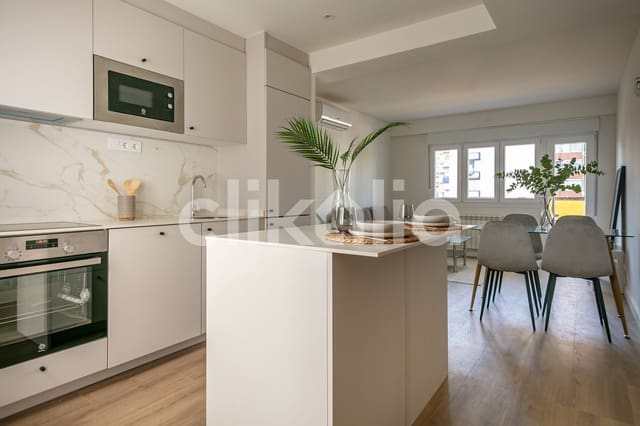 3 bedroom Flat for sale in La Paz, Madrid city - € 540,000 (Ref: 8930765)