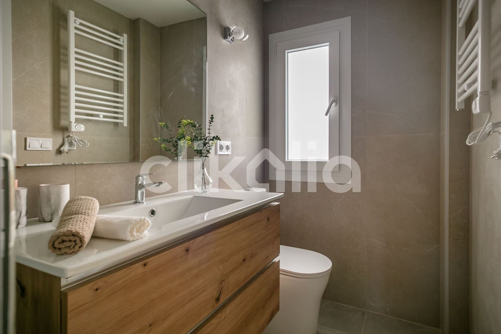 3 soveværelse Lejlighed til salg i Madrid by - € 540.000 (Ref: 8930765)