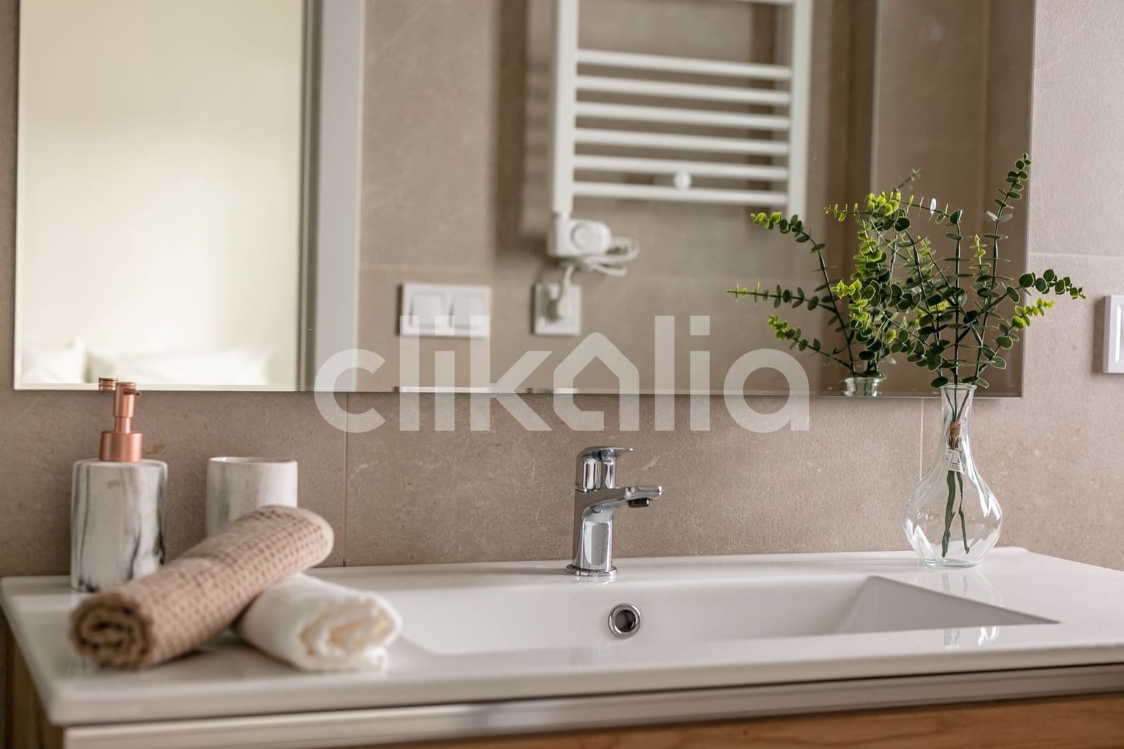 3 soveværelse Lejlighed til salg i Madrid by - € 540.000 (Ref: 8930765)