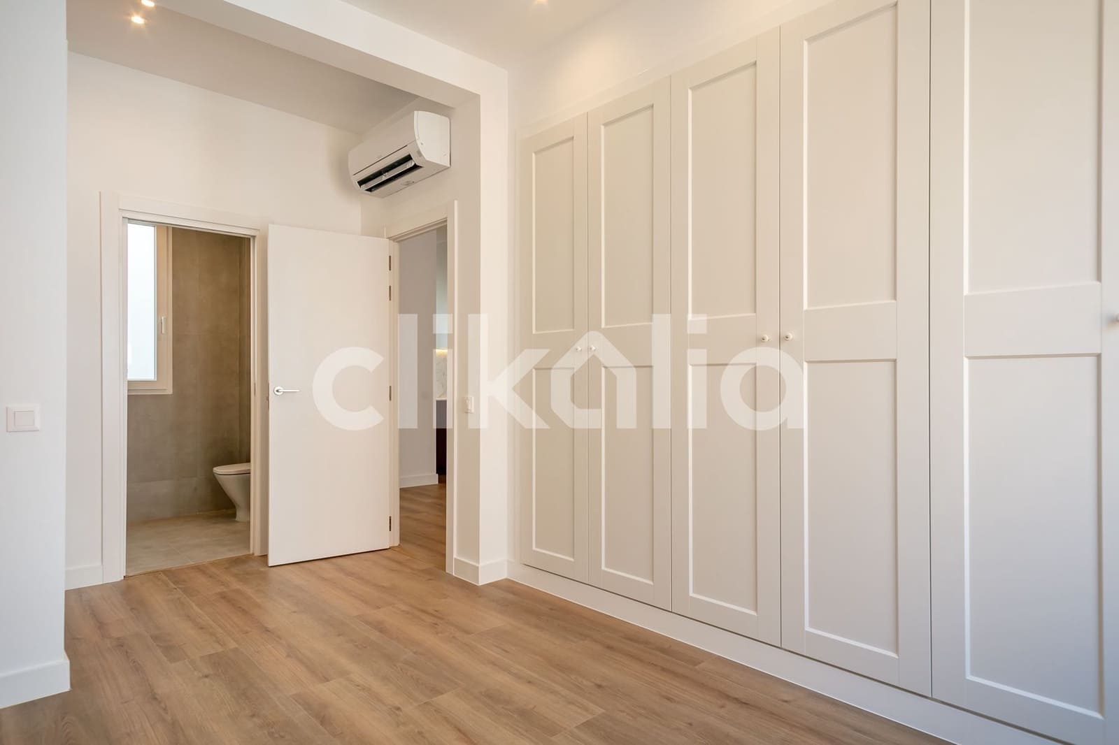 3 soveværelse Lejlighed til salg i Madrid by - € 800.000 (Ref: 8931532)