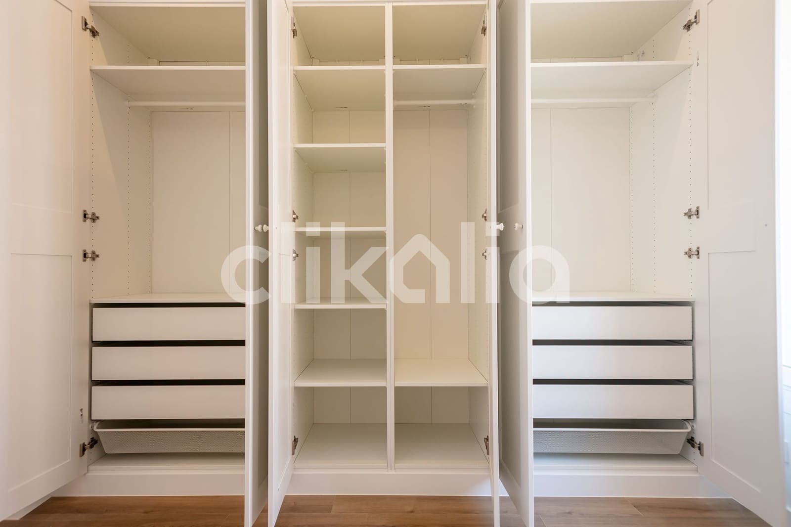 3 soveværelse Lejlighed til salg i Madrid by - € 800.000 (Ref: 8931532)