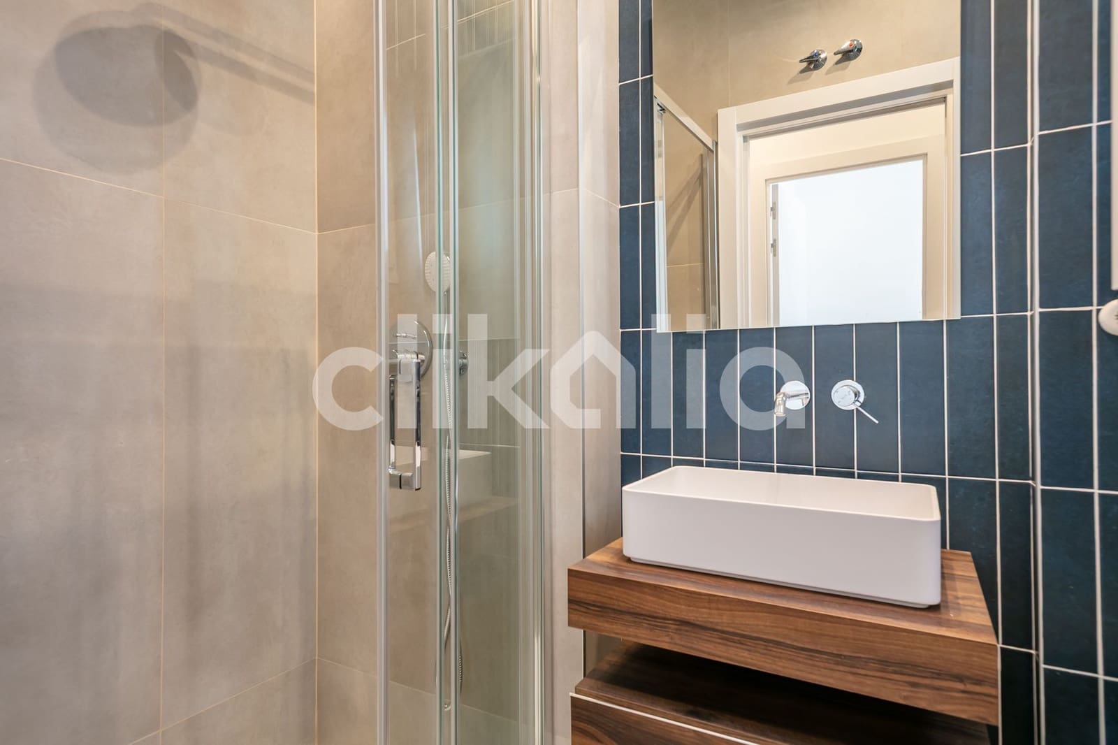 3 soveværelse Lejlighed til salg i Madrid by - € 800.000 (Ref: 8931532)