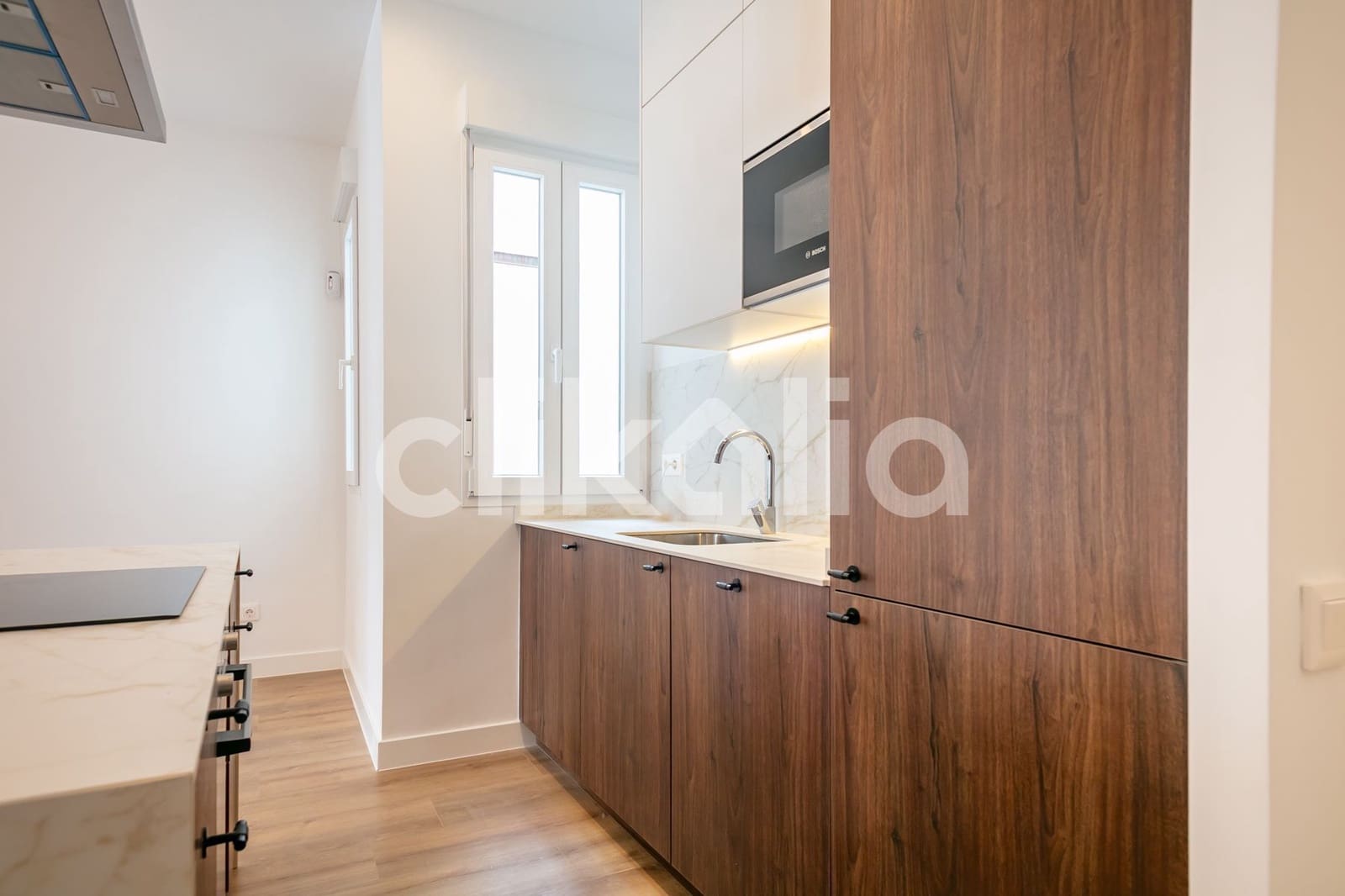 3 soveværelse Lejlighed til salg i Madrid by - € 800.000 (Ref: 8931532)