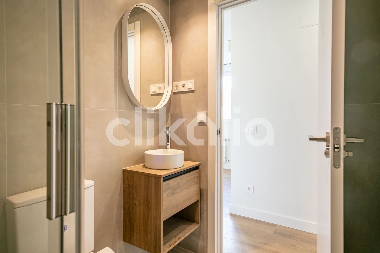 3 soveværelse Lejlighed til salg i Madrid by - € 340.000 (Ref: 9003823)