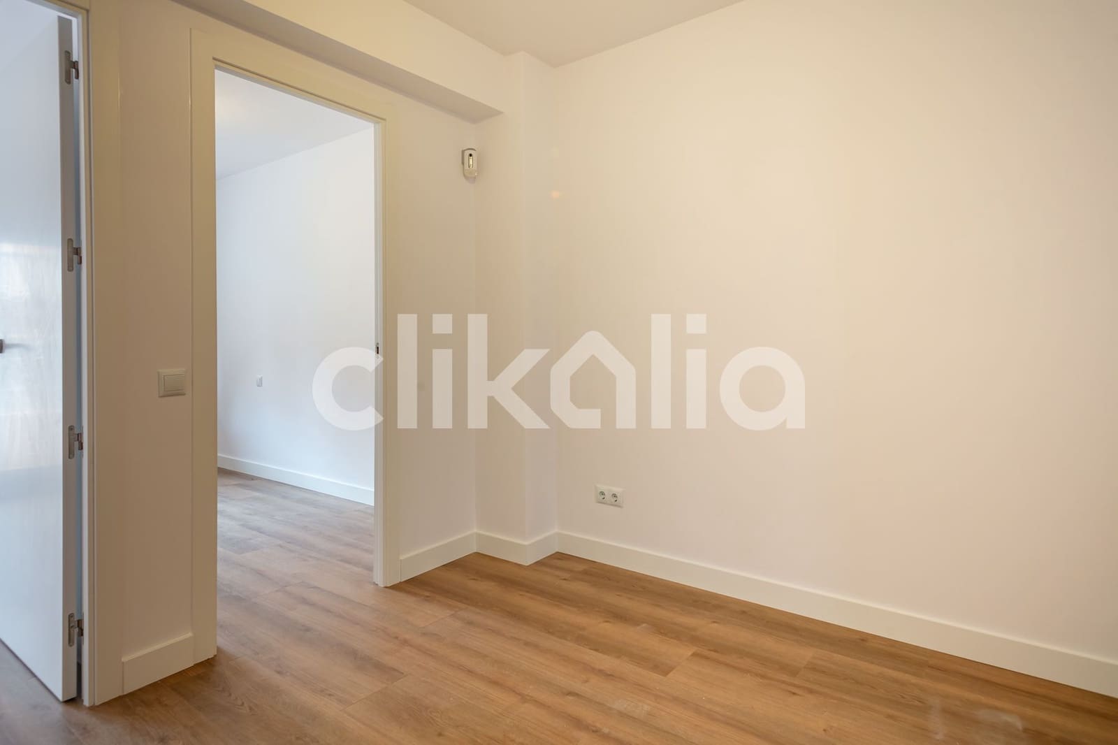 3 soveværelse Lejlighed til salg i Madrid by - € 430.000 (Ref: 9019428)