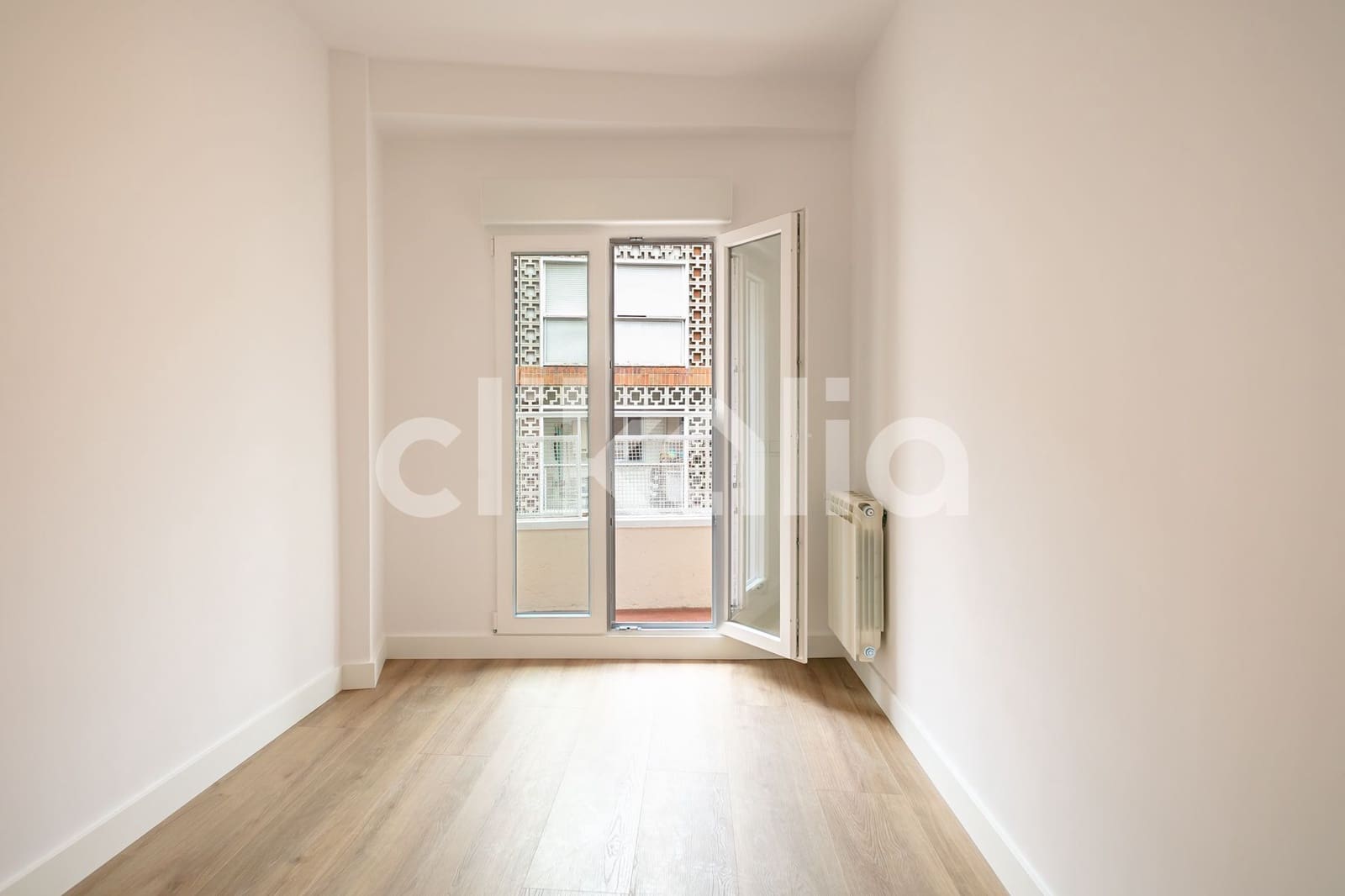 3 soveværelse Lejlighed til salg i Madrid by - € 430.000 (Ref: 9019428)