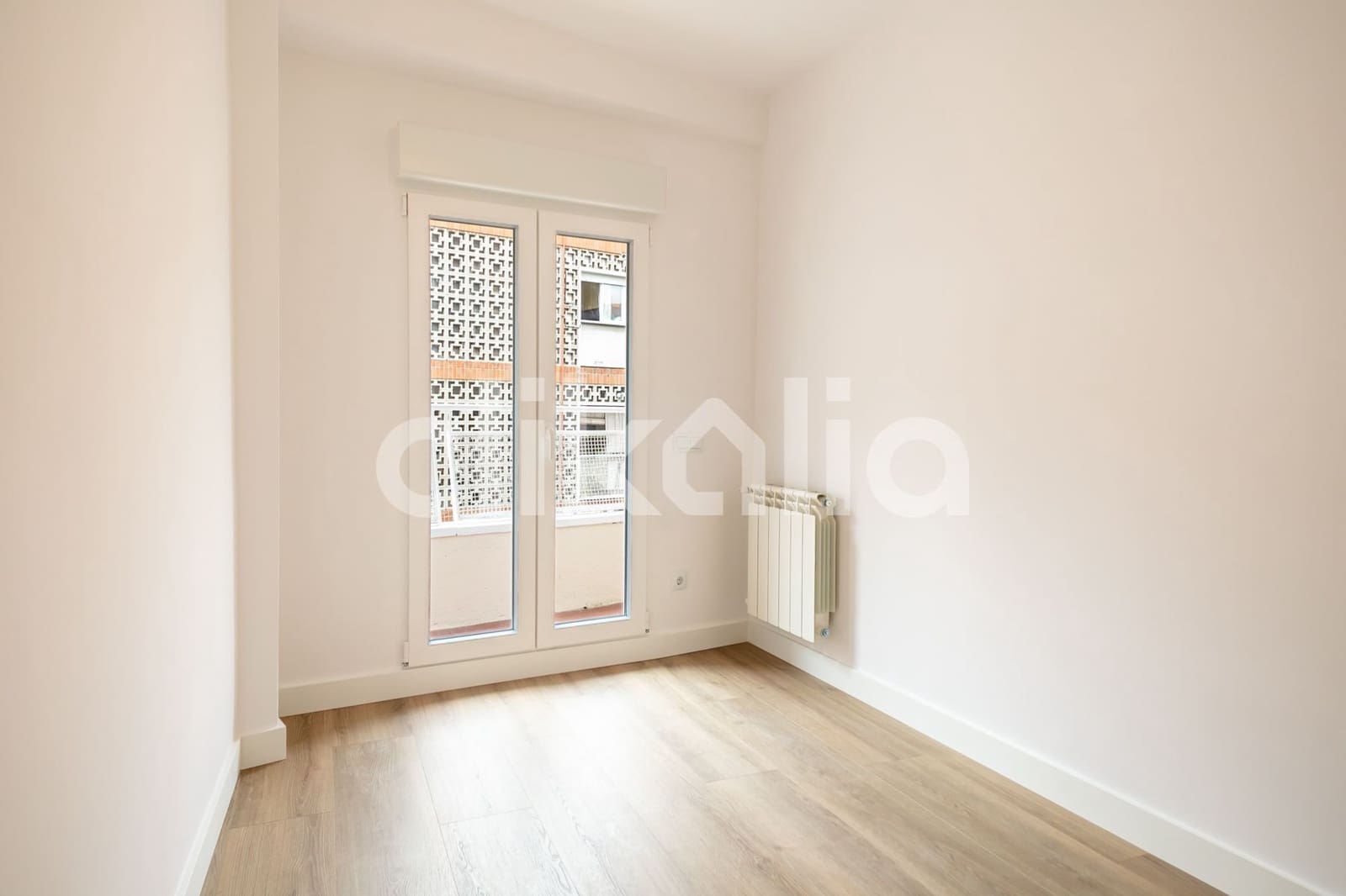 3 soveværelse Lejlighed til salg i Madrid by - € 430.000 (Ref: 9019428)