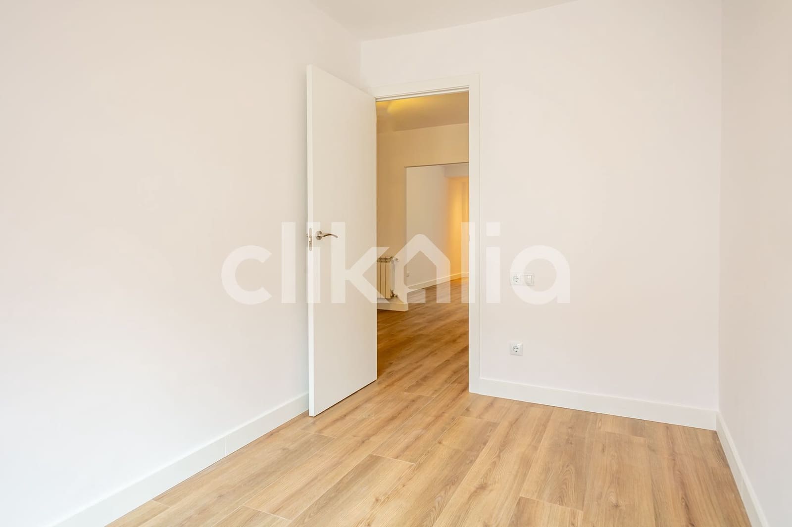 3 soveværelse Lejlighed til salg i Madrid by - € 430.000 (Ref: 9019428)