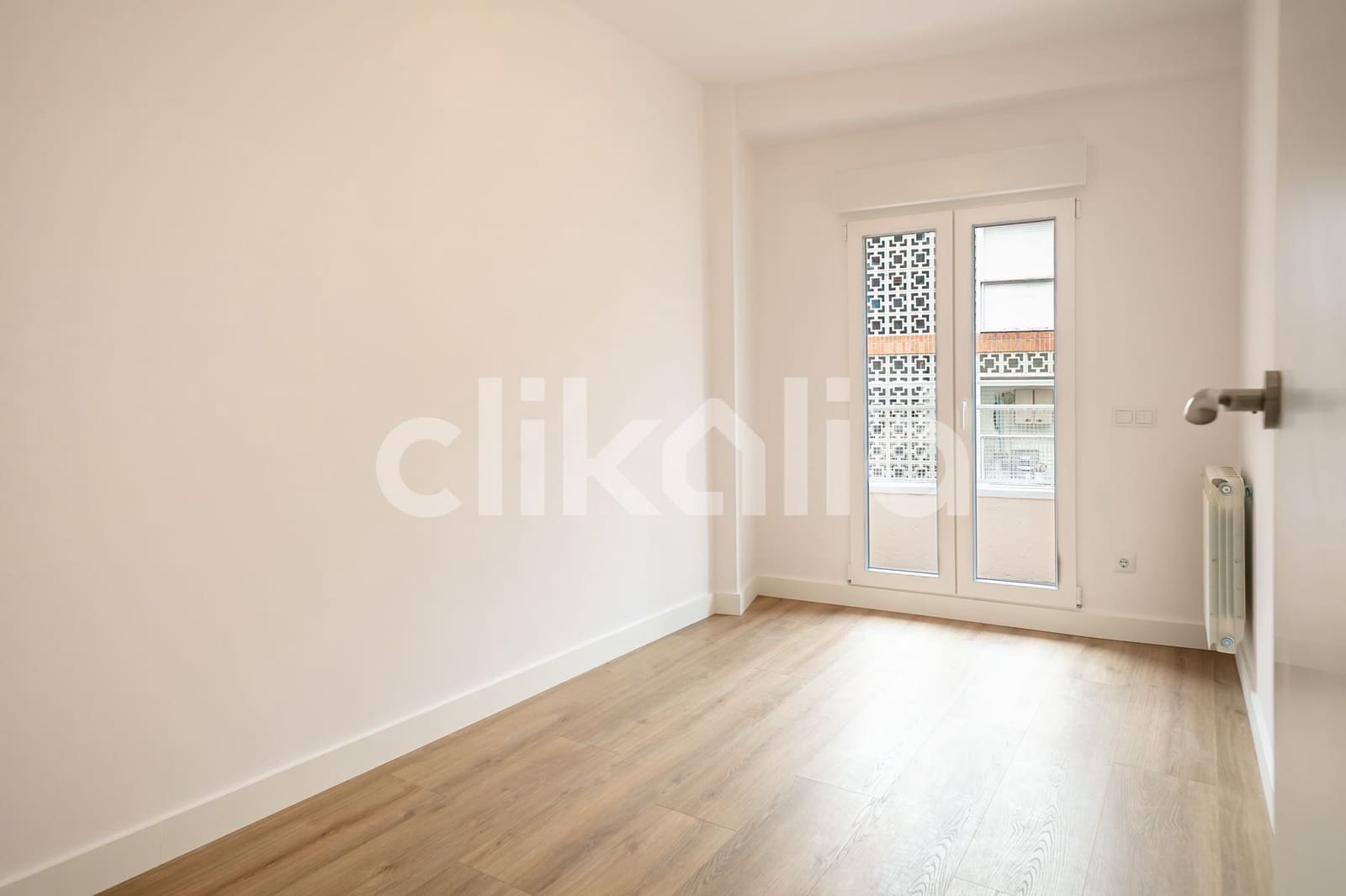 3 soveværelse Lejlighed til salg i Madrid by - € 430.000 (Ref: 9019428)