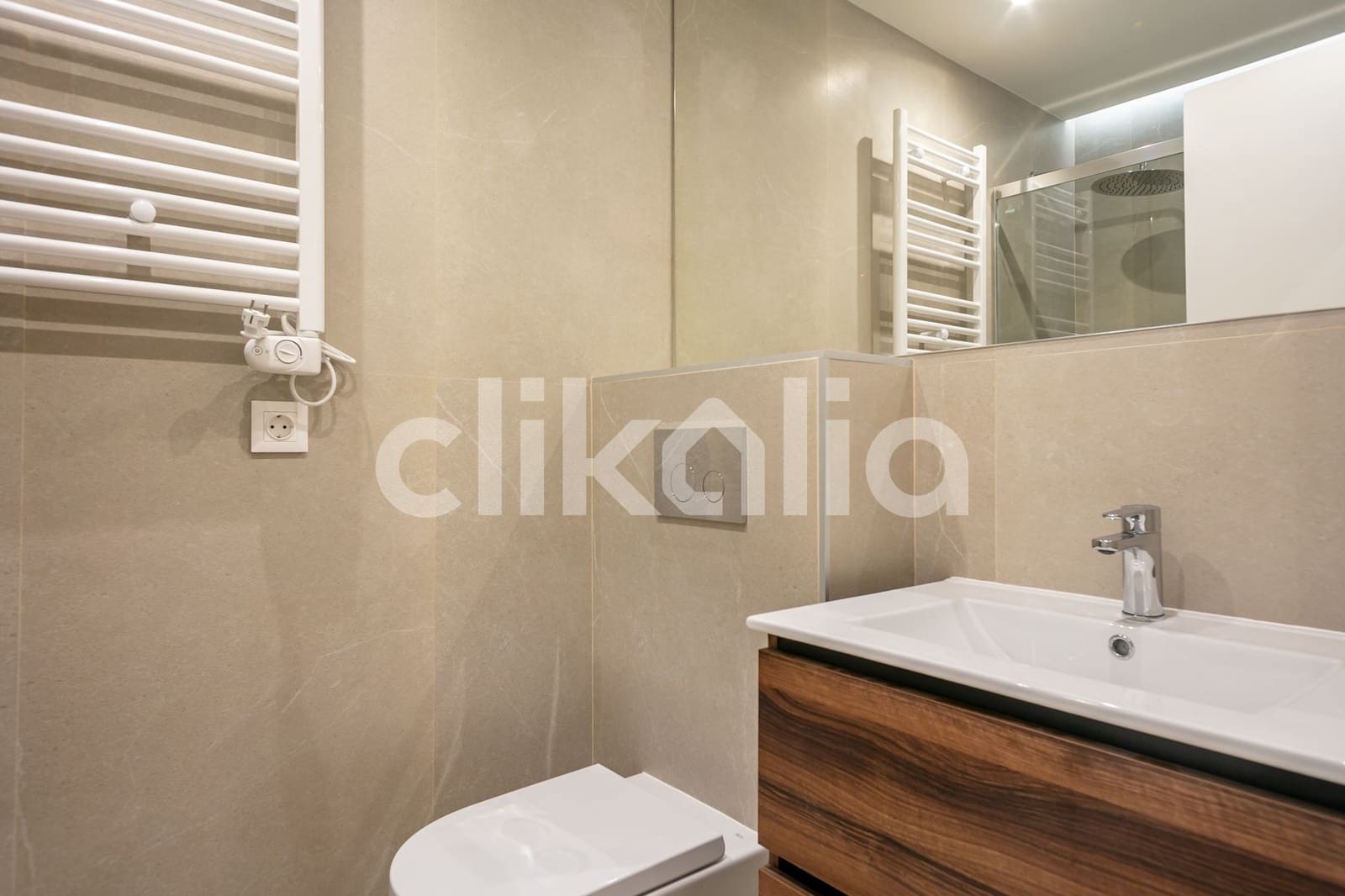 3 soveværelse Lejlighed til salg i Madrid by - € 900.000 (Ref: 9046412)