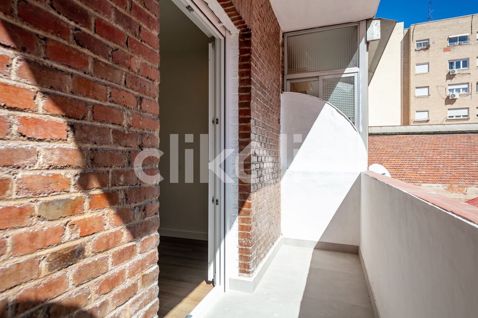 3 soveværelse Lejlighed til salg i Madrid by - € 900.000 (Ref: 9046412)