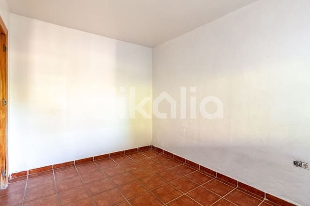 3 soverom Hus til salgs i Córdoba by med garasje - € 99 000 (Ref: 9046414)