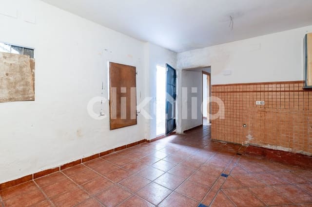 3 soverom Hus til salgs i Córdoba by med garasje - € 99 000 (Ref: 9046414)