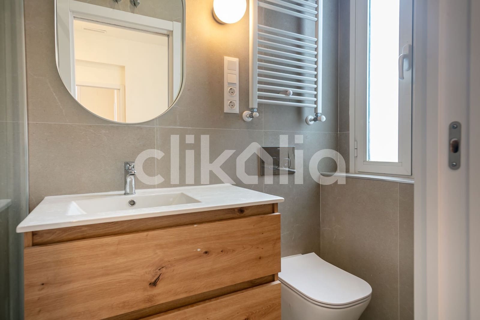 2 slaapkamer Flat te koop in Madrid stad - € 940.000 (Ref: 9050494)