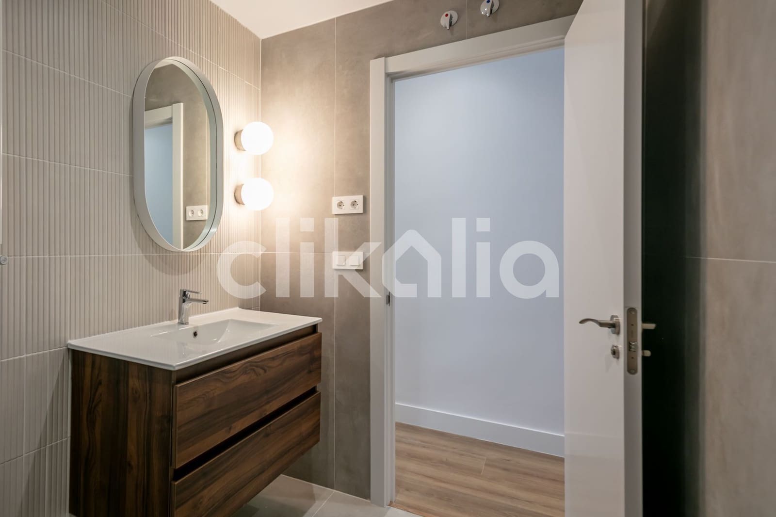 2 soverom Leilighet til salgs i Madrid by - € 700 000 (Ref: 9058173)