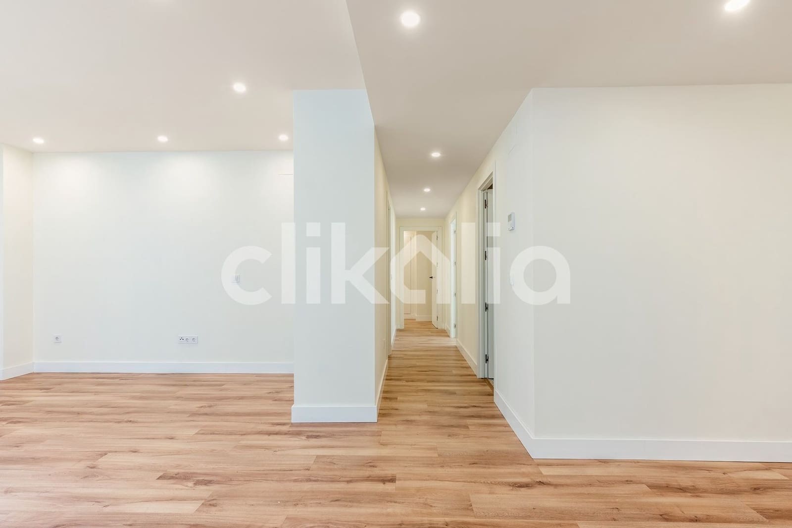 3 soveværelse Lejlighed til salg i Sevilla by med garage - € 700.000 (Ref: 9058404)