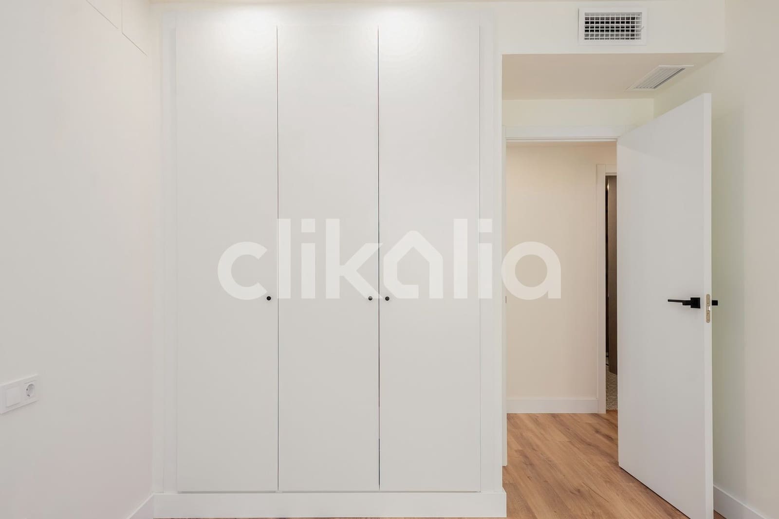 3 soveværelse Lejlighed til salg i Sevilla by med garage - € 700.000 (Ref: 9058404)