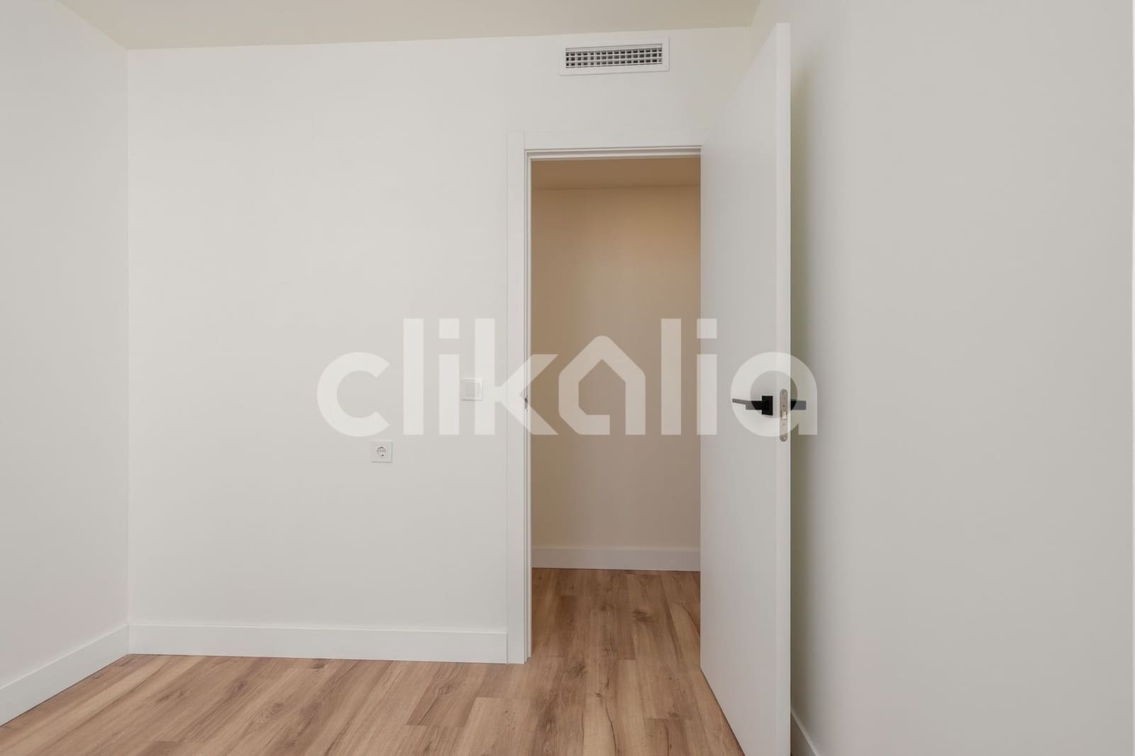 3 soveværelse Lejlighed til salg i Sevilla by med garage - € 700.000 (Ref: 9058404)