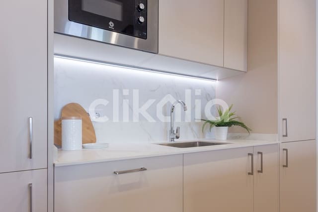 3 slaapkamer Penthouse te koop in Los Remedios, Sevilla stad - € 670.000 (Ref: 9074213)