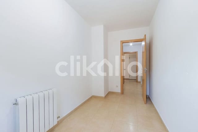 Piso de 2 habitaciones en Rosselló en venta con garaje - 89.000 € (Ref: 9077117)