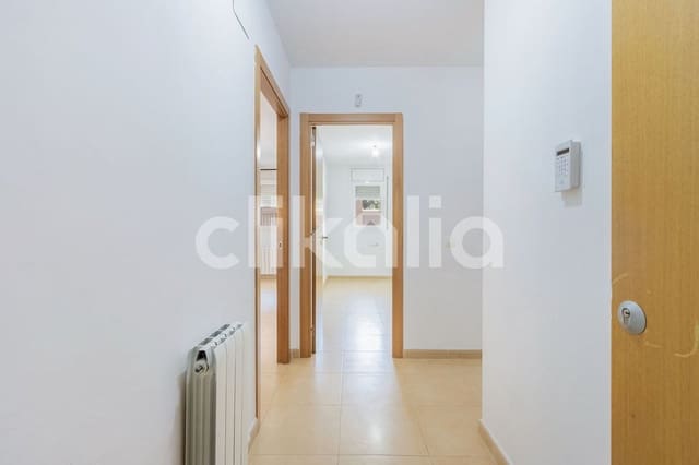 Piso de 2 habitaciones en Rosselló en venta con garaje - 89.000 € (Ref: 9077117)