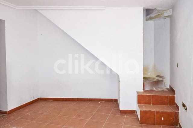 3 soveværelse Byhus til salg i Jaén by - € 45.000 (Ref: 9097316)
