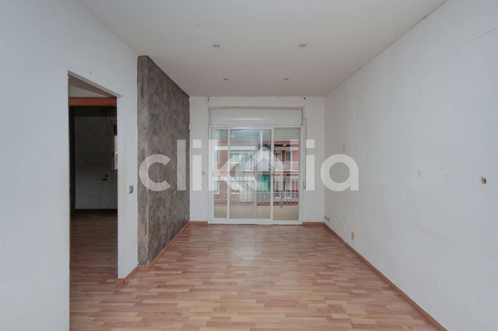 4 soveværelse Lejlighed til salg i Badalona - € 215.000 (Ref: 9101688)
